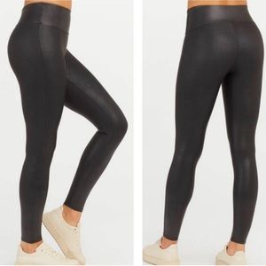 SPANX black faux leather leggings size large petite